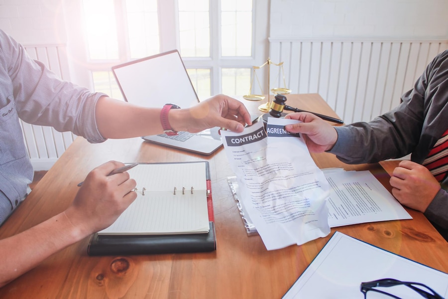 Azerbaijan Real Estate Laws: What You Need to Know Before Buying a Villa
